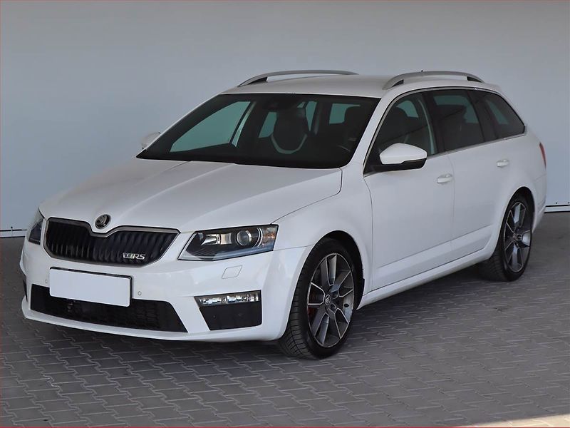 Škoda Octavia (2016) RS 2.0 TDI, Automat - fotka 2 z 25