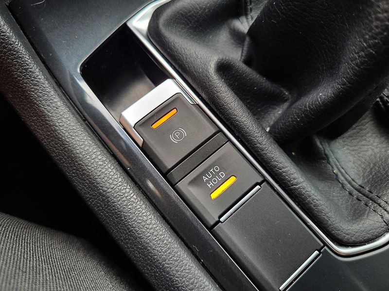 Volkswagen Tiguan 2.0 TDi 90kW LIFE - fotka 23 z 44