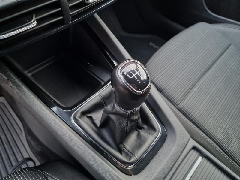 Škoda Octavia 2.0TDI,původ ČR,1.Maj,2x kola - fotka 35 z 50