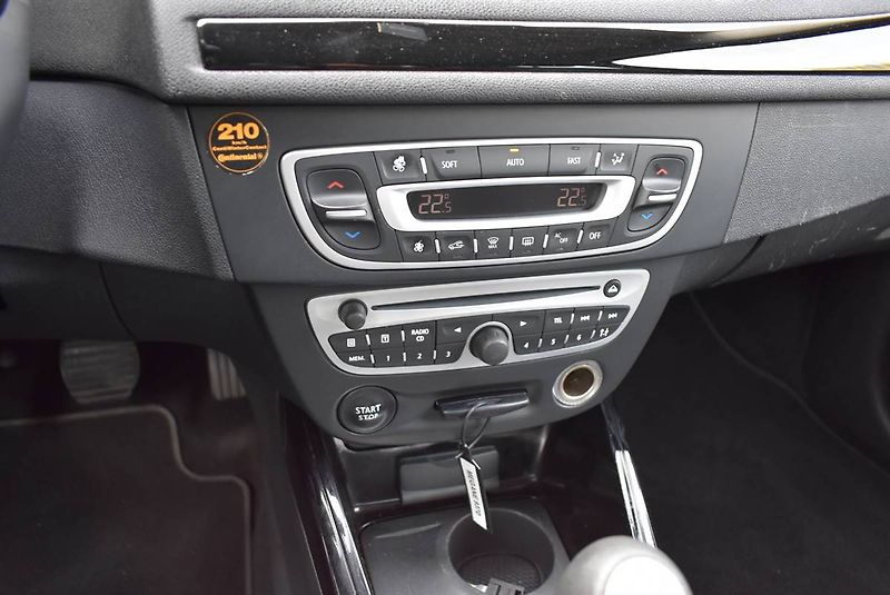 Renault Mégane 1,9 DCi BOSE,96KW,TZ,1M,AKCE - fotka 11 z 20