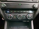 Škoda Octavia (2014) RS 2.0 TDI, Serv.kniha, Xenony - náhled 13