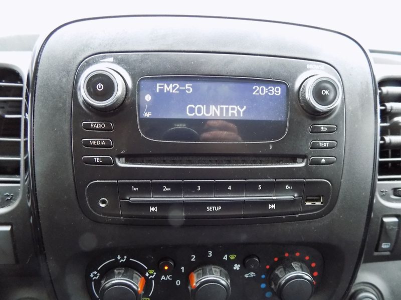 Opel Vivaro (2017) 1.6DCI/L2H1/klimatizace/ - fotka 25 z 28