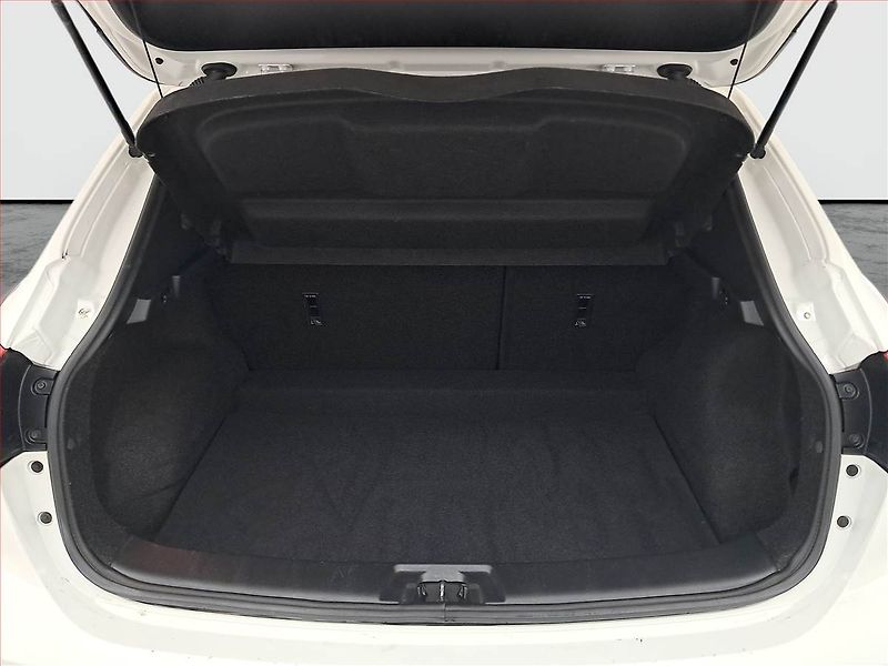 Nissan Qashqai (2018) 1.2 DIG-T, Serv.kniha - fotka 13 z 18