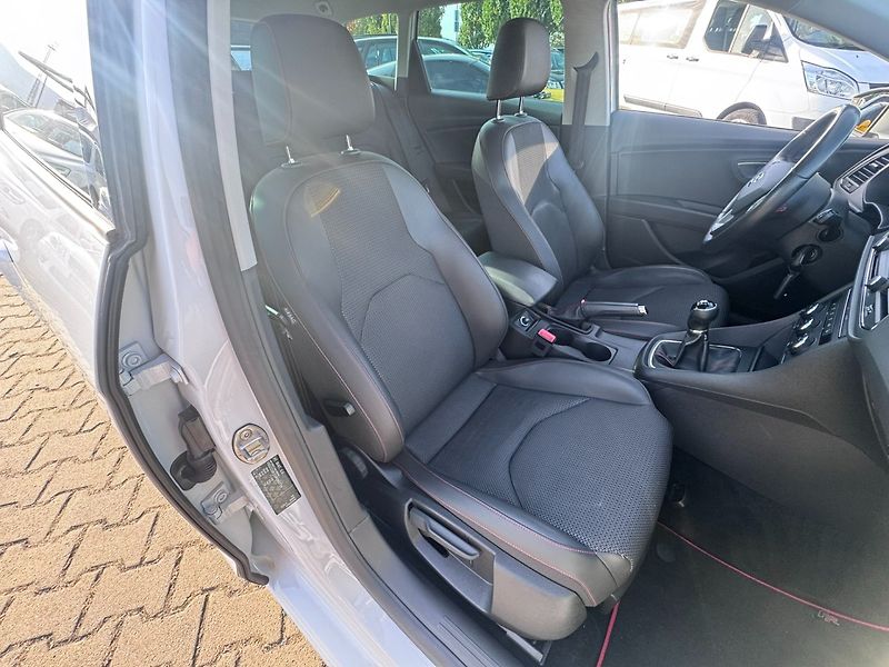 Seat Leon (2016) FR 1,4 TSI 110 KW 1. MAJITEL - fotka 37 z 50