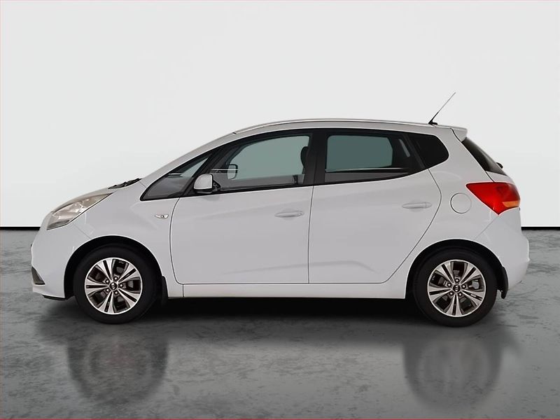 Kia Venga (2015) Exclusive 1.6 CVVT, ČR,1.maj - fotka 3 z 17