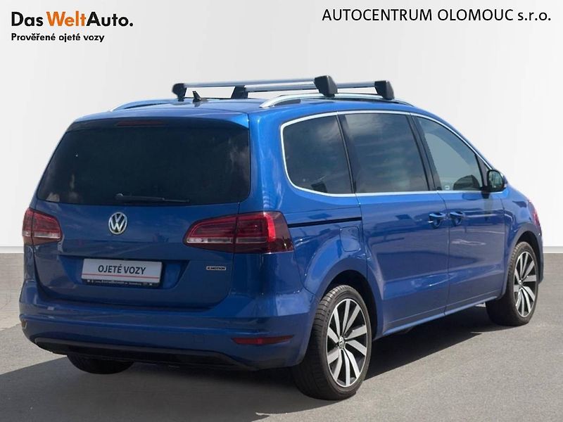 Volkswagen Sharan (2018) 2.0 TDI 7DSG 4MOTION Highline - fotka 2 z 27