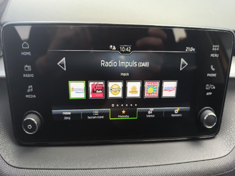 Škoda Fabia Top Selection 1.0 TSI 85kW DSG - fotka 16 z 25