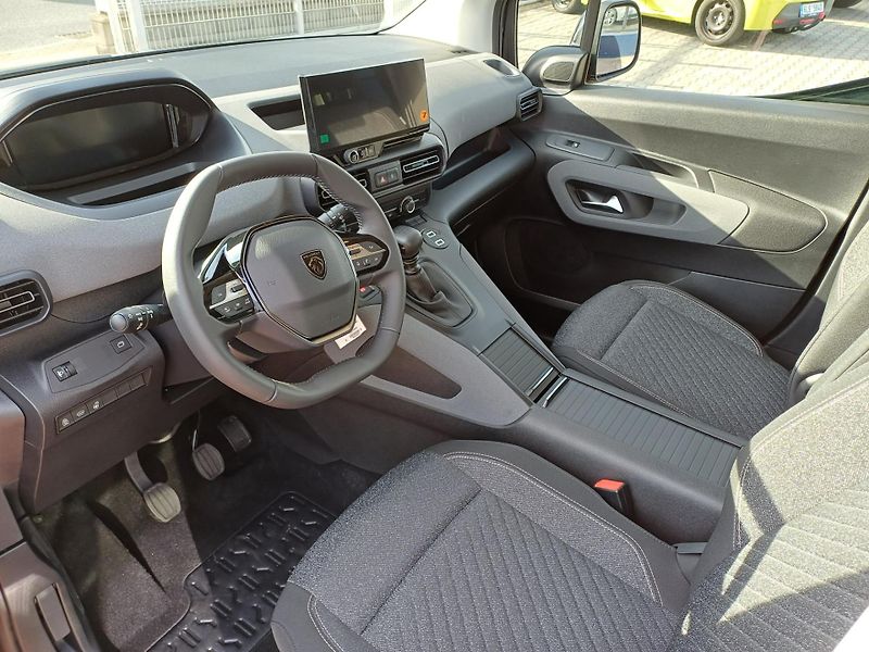 Peugeot Rifter (2026) Long Allure 1.5 HDI 130k - fotka 15 z 30