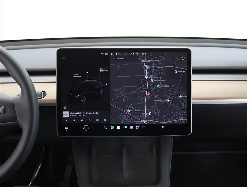 Tesla Model Y (2022) Long Range AWD 79kWh, SoH 91% - fotka 11 z 33