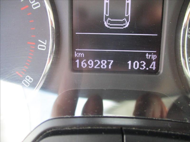 Škoda Fabia 1,4 i 16v, klima,servis,tažné, - fotka 15 z 34