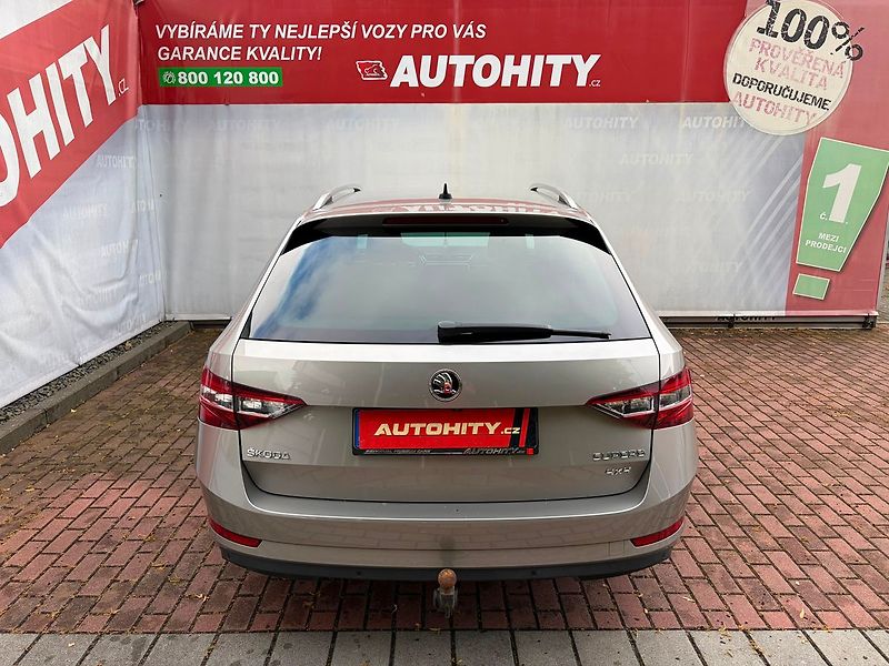 Škoda Superb 2.0 TDI L&K DSG 4x4, ČR, ACC - fotka 9 z 34