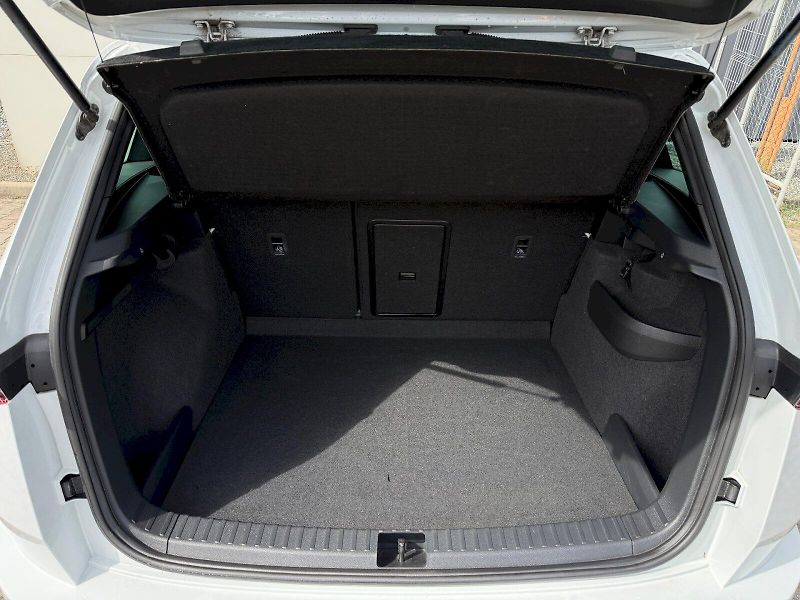 Škoda Karoq (2024) 1.5 TSI 110 kW DSG SportLine - fotka 22 z 23