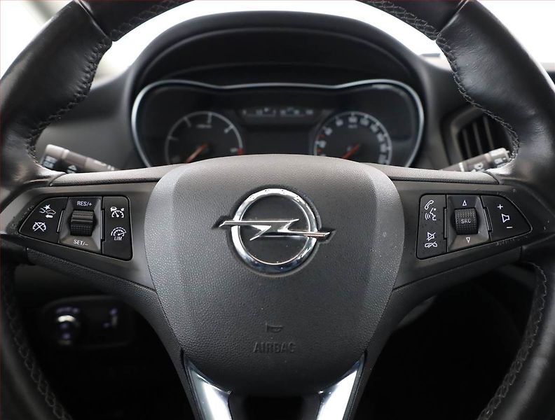 Opel Zafira (2018) 2.0 CDTI, 7 míst, ČR,1.maj - fotka 8 z 19
