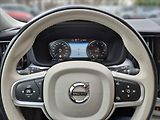 Volvo XC60 2,0 B4 AWD MOMENTUM+ - náhled 8