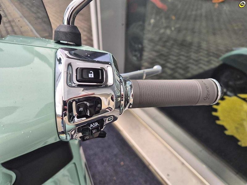 Vespa GTS 125 (2026) E5+ - fotka 37 z 39
