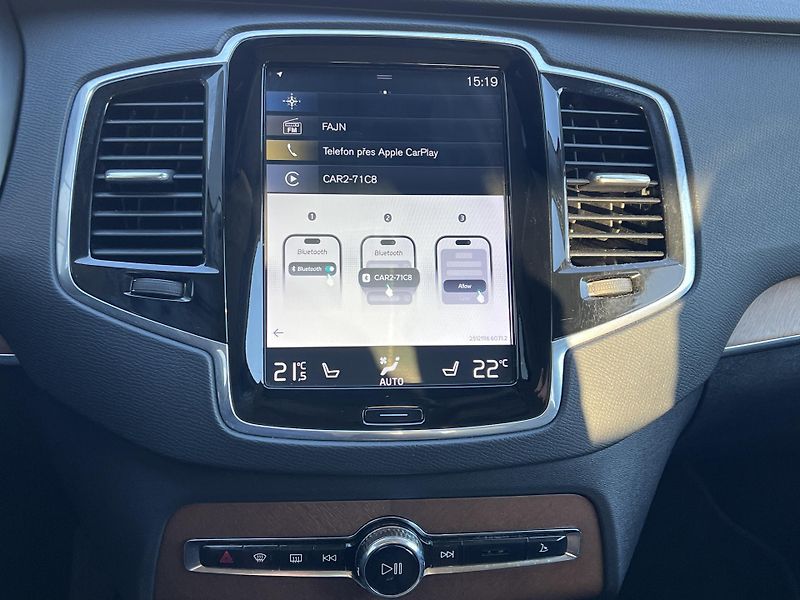 Volvo XC90 (2018) D5 AWD 173kW - fotka 15 z 42