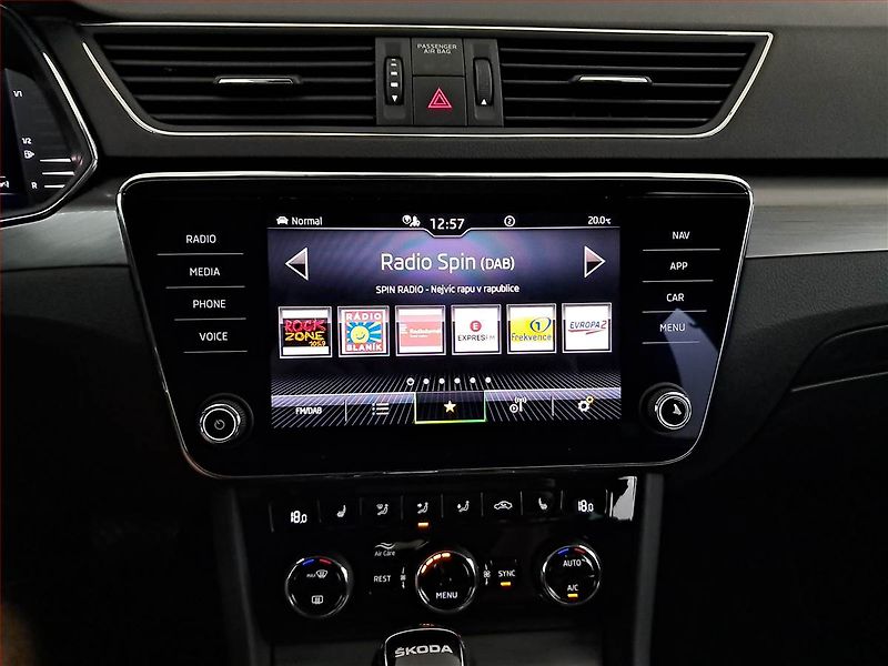 Škoda Superb (2022) Style 2.0 TDI - fotka 12 z 21