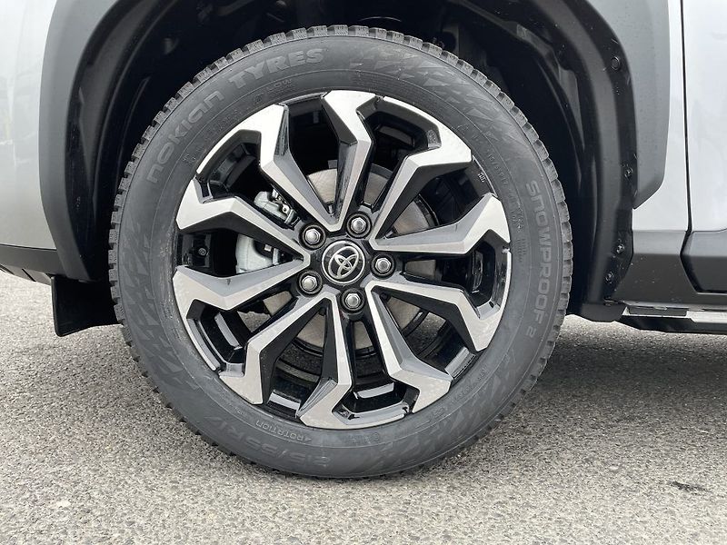 Toyota Yaris Cross 1.5 Hybrid 130k ODBĚR IHNED - fotka 11 z 29