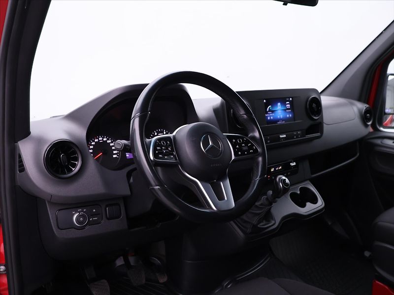 Mercedes-Benz Sprinter Tourer 2,0 CDI L2H1 CZ 8-Míst - fotka 25 z 32