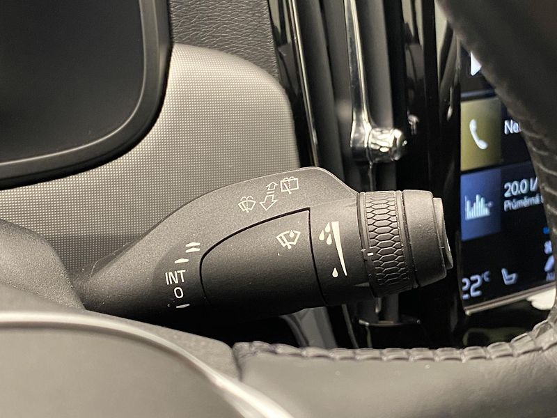 Volvo V90 B4 MOMENTUM AUT CZ - fotka 23 z 48