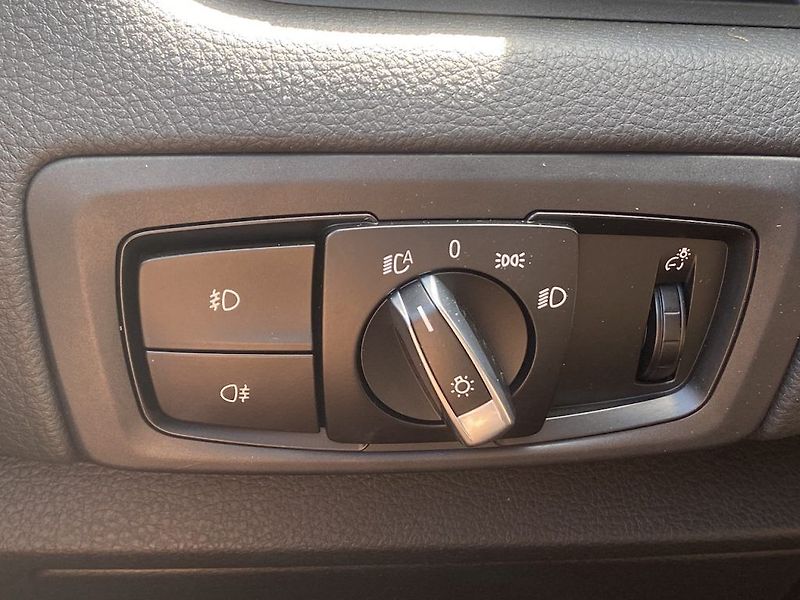 BMW Řada 2 218d, ČR, automat, 2x kola - fotka 16 z 16