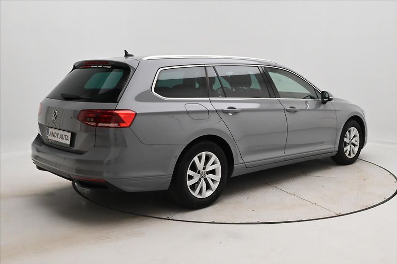 Volkswagen Passat 2,0 TDI 110kW DSG Business Zár - fotka 5 z 25