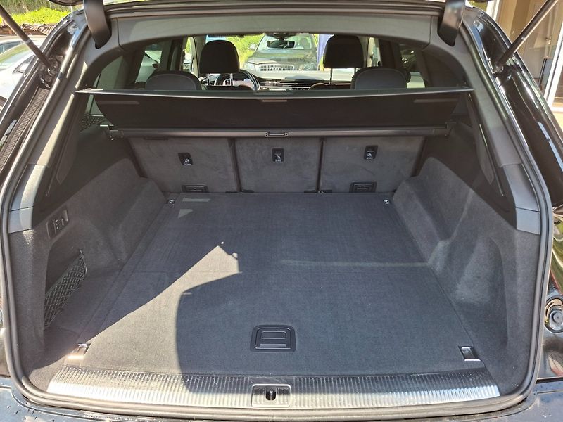 Audi Q7 (2022) 50TDI 210kW S-LINE -1.MAJ.-DPH - fotka 32 z 37