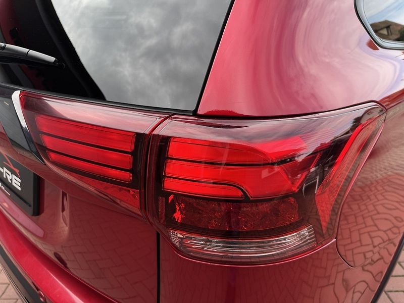 Mitsubishi Outlander (2020) 2.0i Automat SpiritPlus LED - fotka 37 z 49