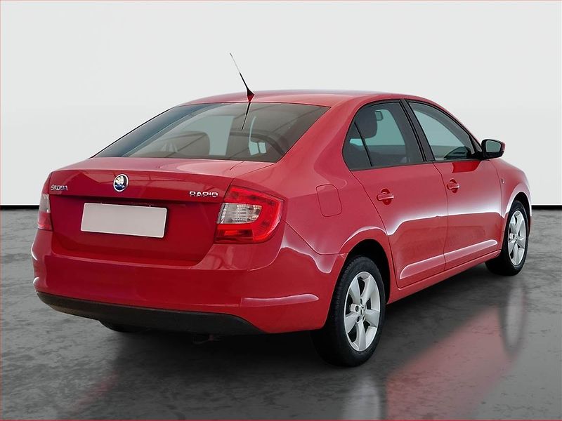 Škoda Rapid (2014) Ambition 1.2 TSI, ČR,1.maj - fotka 5 z 14