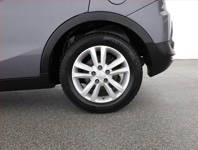 SsangYong Tivoli (2019) 1.6 e-XDi, 4X4, Serv.kniha - fotka 17 z 17