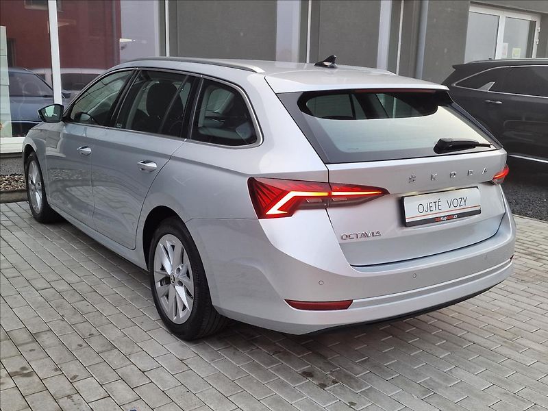 Škoda Octavia 1.5TSI 110kW Style, ČR,1.Maj. - fotka 8 z 50