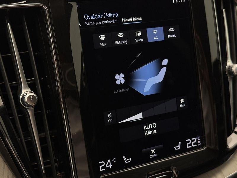Volvo XC60 B4 INSCRIPTION CZ REZERVACE - fotka 41 z 44