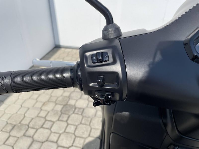 Vespa (2026) GTS 125 Super Sport EU5+ - fotka 11 z 12