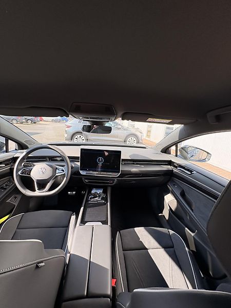 Volkswagen ID.7 Tourer (2026)  Pro S People 210 kW, 86 kWh - fotka 26 z 26
