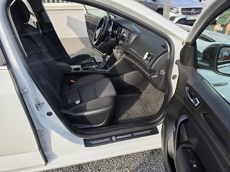 Renault Mégane 1.6 i Limited Xenon  - fotka 13 z 20
