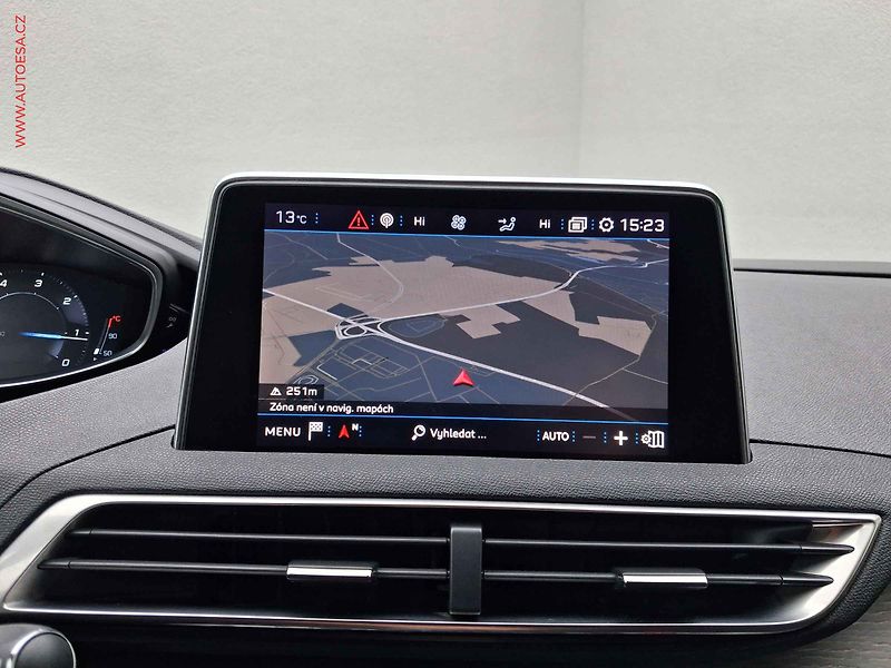 Peugeot 5008 (2017) 2.0 HDi, GT, AT, LED, panor - fotka 17 z 17