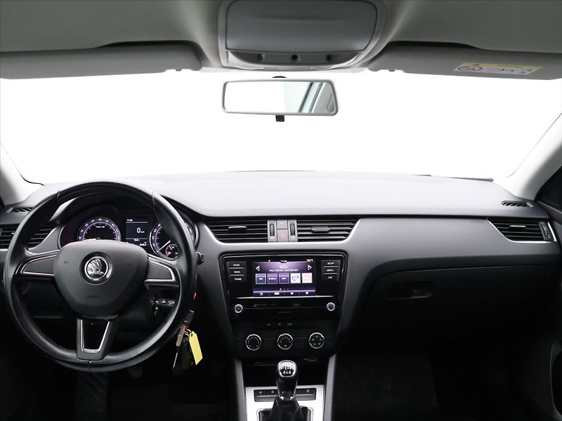 Škoda Octavia 1,6 TDI 85kW Ambition 4x4 CZ - fotka 21 z 28