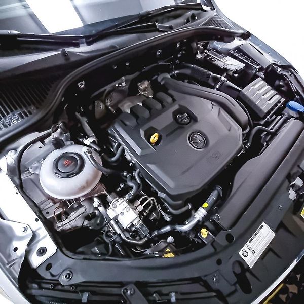 Škoda Octavia (2019) Combi 1.5 Tsi/G-TEC Dsg Ambi - fotka 25 z 33