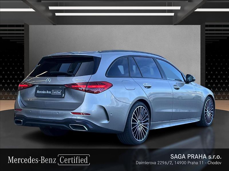 Mercedes-Benz Třídy C 220 d 4MATIC AMG Line Night - fotka 5 z 22