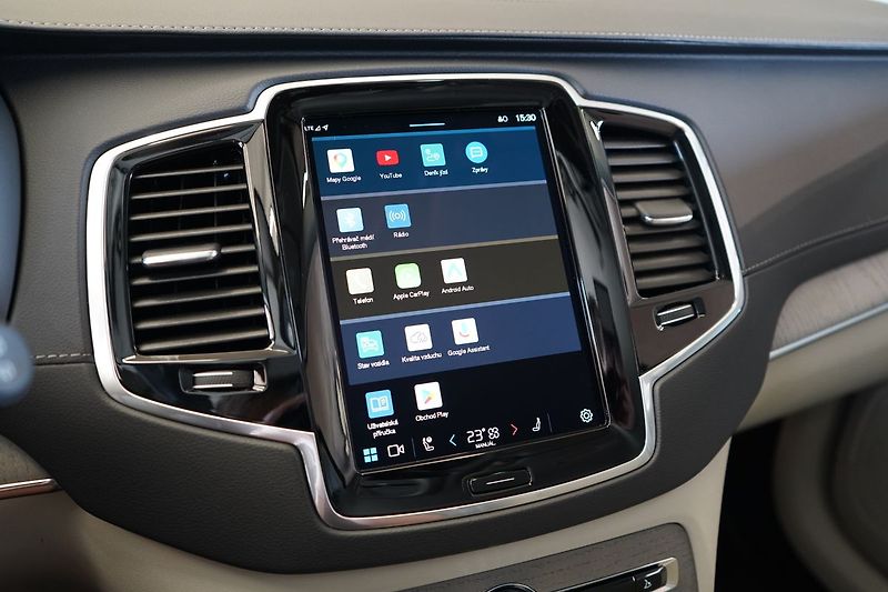 Volvo XC90 B5 PLUS AWD, Vzduch, Ventilace - fotka 28 z 47