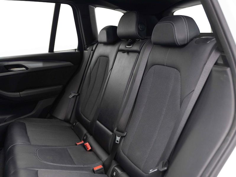 BMW X3 xDrive20d - fotka 22 z 22