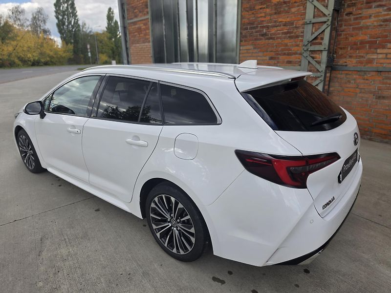 Toyota Corolla (2024) Touring Sport Style 1,8 103kW - fotka 3 z 23