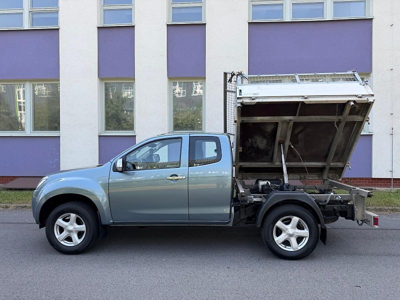 Isuzu D-Max 2,5 TD TT 4x4 / 3 - sklopka  - fotka 22 z 28