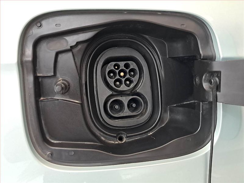 Škoda Enyaq (2023) iV 80 (82 kWh), SoH 97% - fotka 28 z 29
