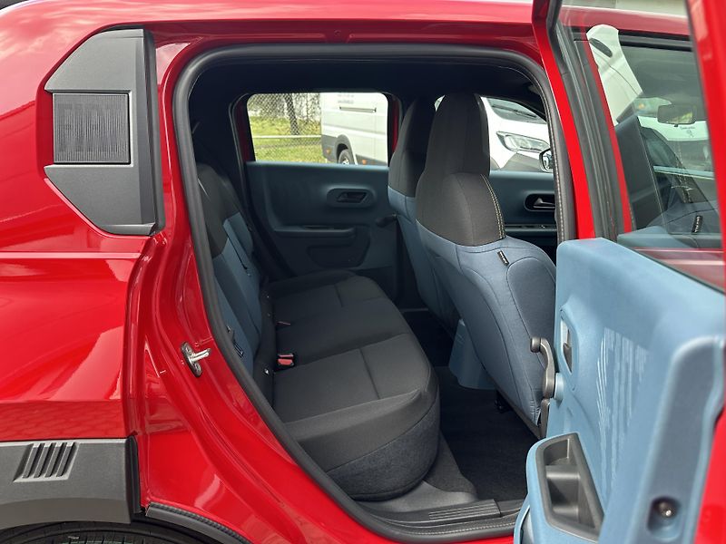 Fiat Grande Panda (2026) Pop 1,2T Hybrid 110k Automat - fotka 10 z 16