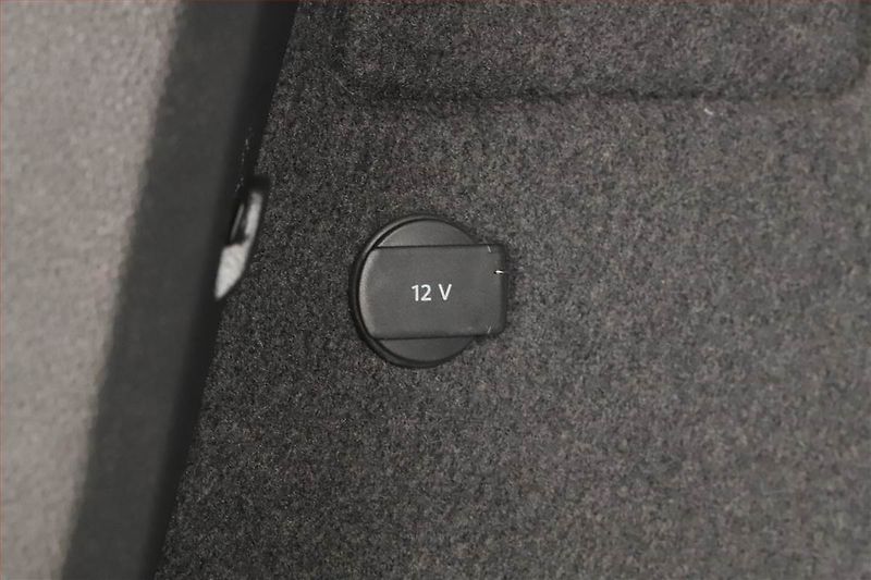 Škoda Karoq (2022) 2.0 TDI - fotka 11 z 20