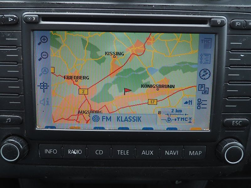 Volkswagen Touran (2003) 1.9 TDI 77 kW, DSG, Webasto - fotka 30 z 33