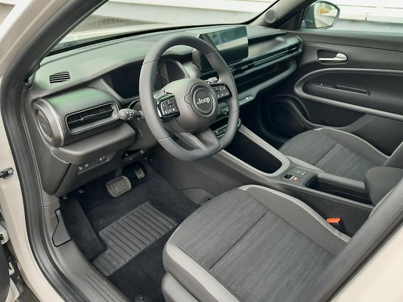 Jeep Avenger (2026) Longitude 1,2 110 PS automat - fotka 20 z 43