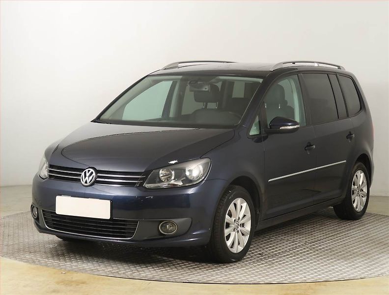 Volkswagen Touran (2013) 1.6 TDI, Tempomat - fotka 2 z 21