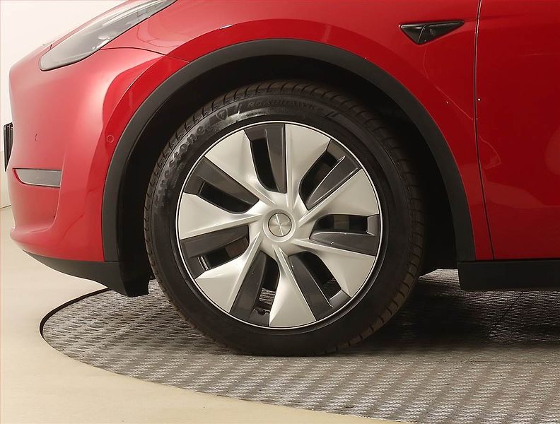 Tesla Model Y (2022) Long Range AWD 79kWh, SoH 89% - fotka 14 z 33